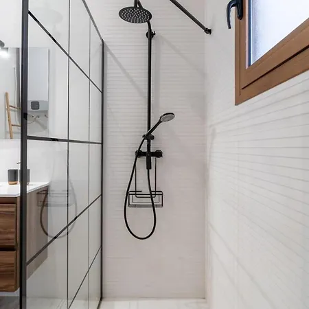 De Diseno Con Piscina Y Barbacoa بيت للعطل *