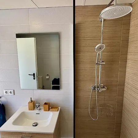 بيت للعطل De Diseno Con Piscina Y Barbacoa